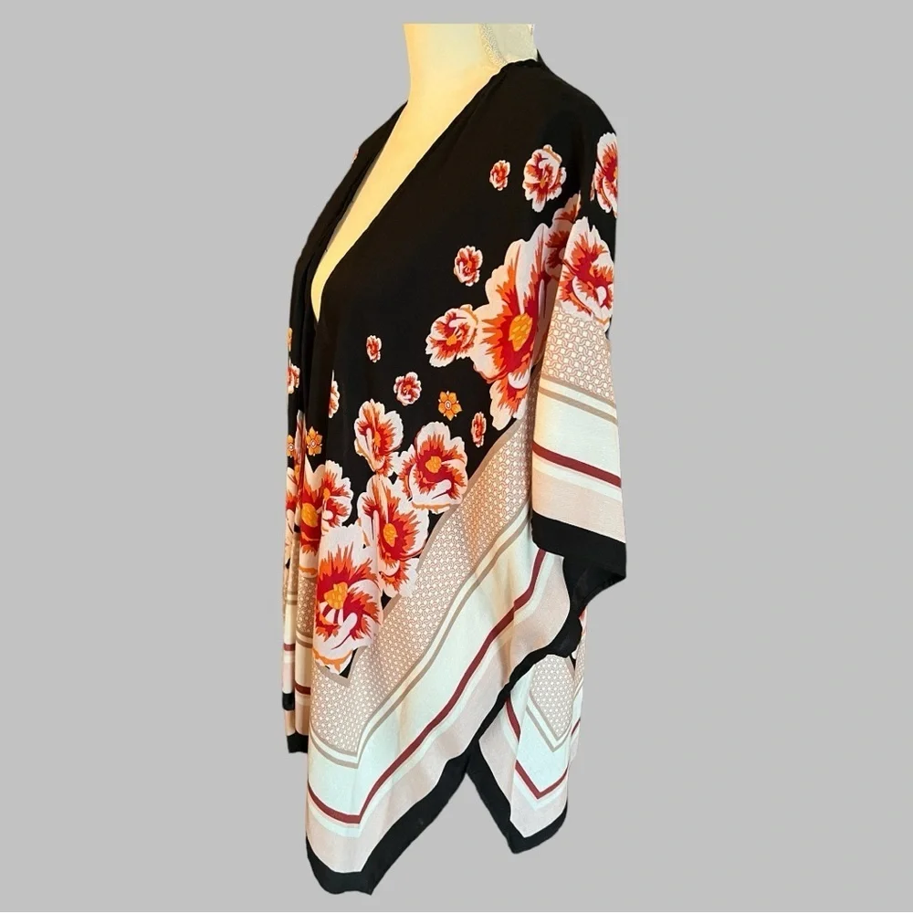 STEVE MADDEN~Stunning Kimono with Exquisite Floral Design -NEW